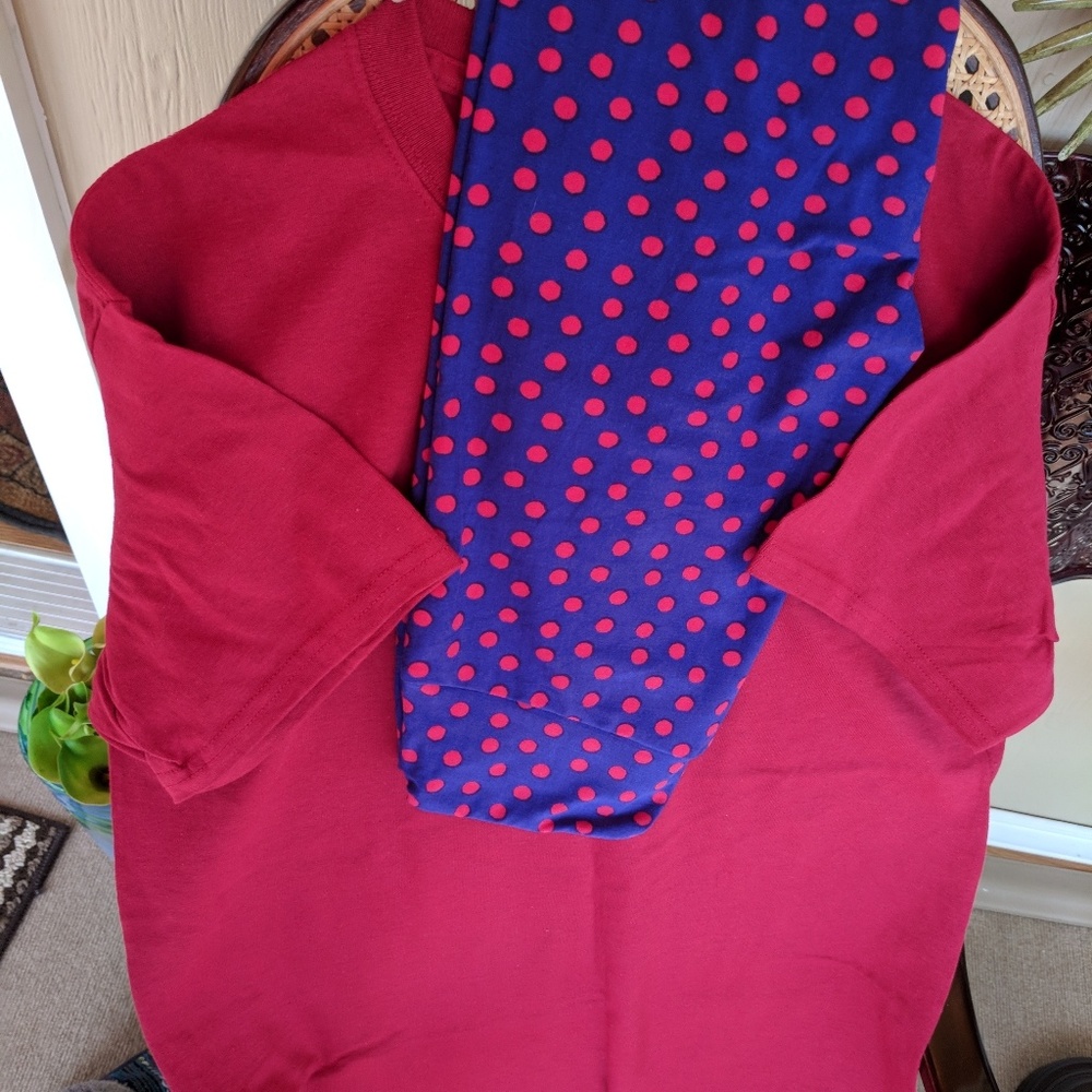 NWOT Outfit LLR OS Leggings Size M Mens/unisex Tee